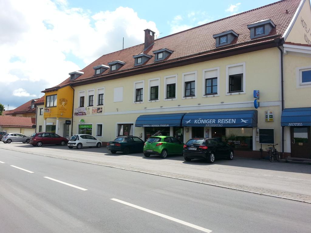 Hotel Koeniger Pliening Bagian luar foto