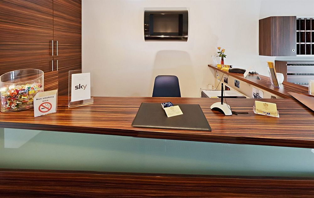 Hotel Koeniger Pliening Bagian luar foto