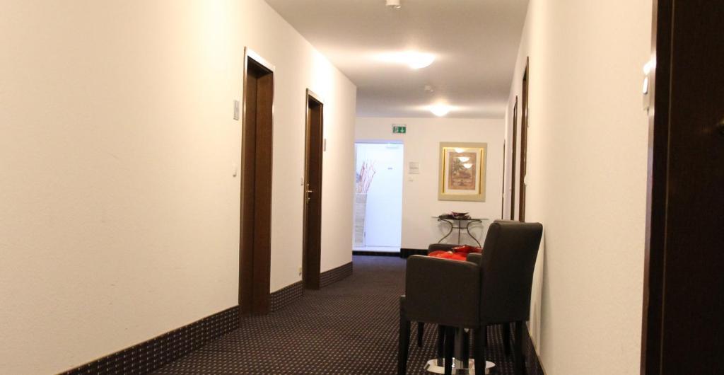 Hotel Koeniger Pliening Bagian luar foto