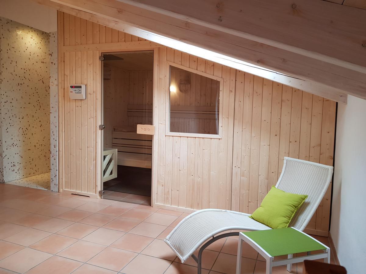 Hotel Koeniger Pliening Bagian luar foto