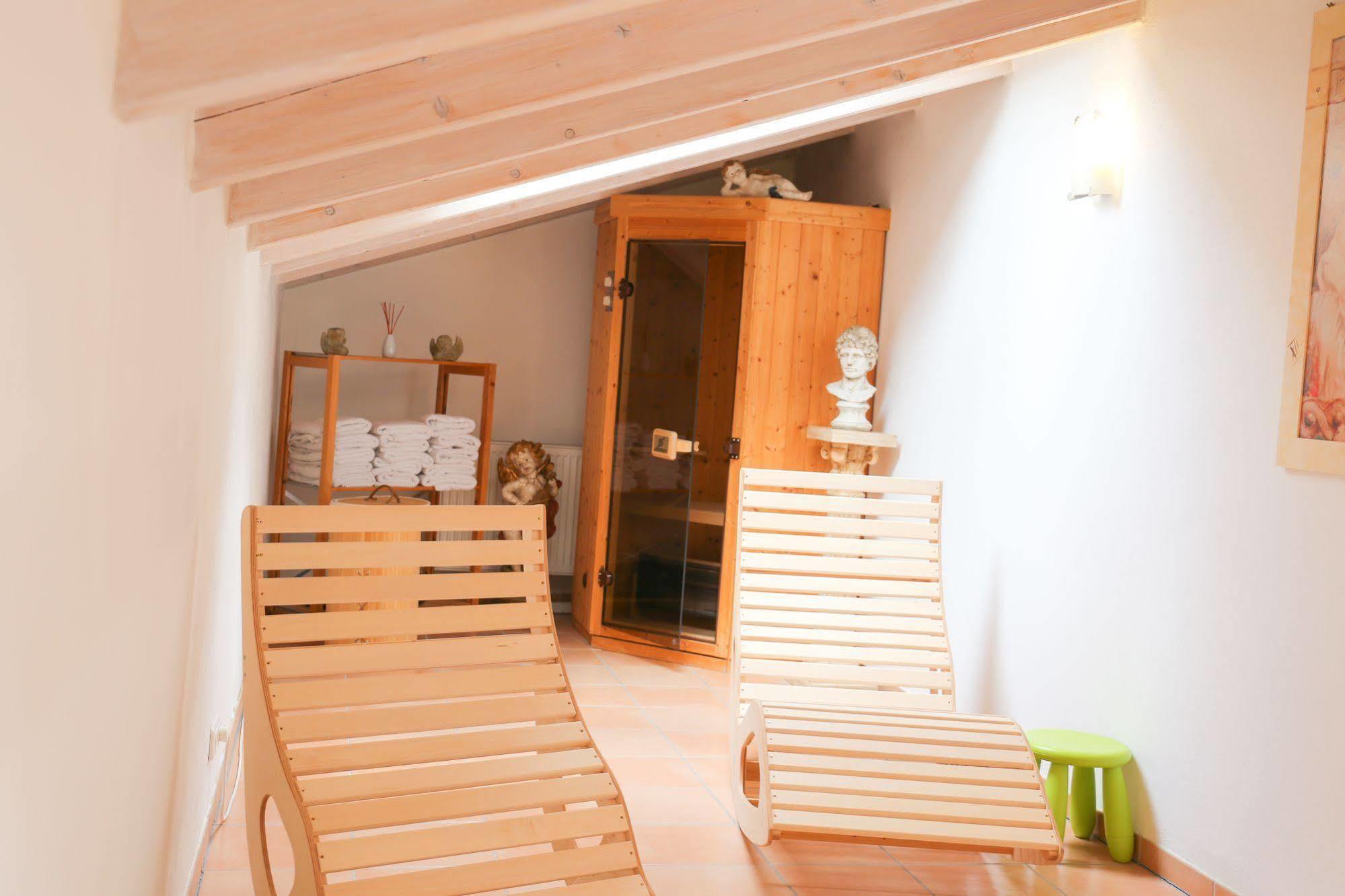 Hotel Koeniger Pliening Bagian luar foto